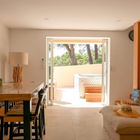 فيلة Casetta Mare Di *